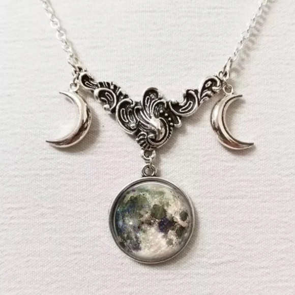 Jewelry - 🌙 Mythical Moon BOHO Celestial Necklace 🌙